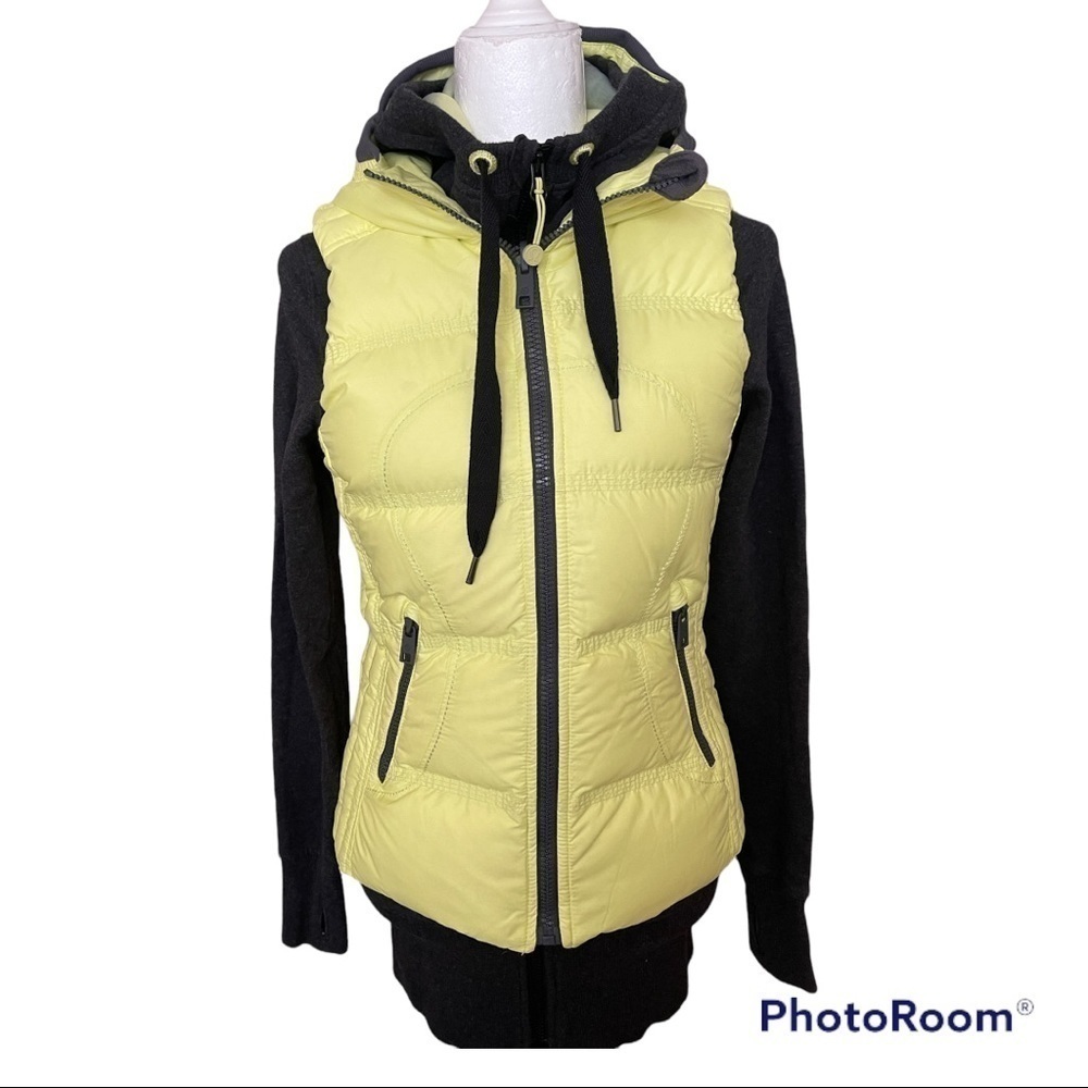 Lululemon Down Town Yellow down filled Puffer Vest 4